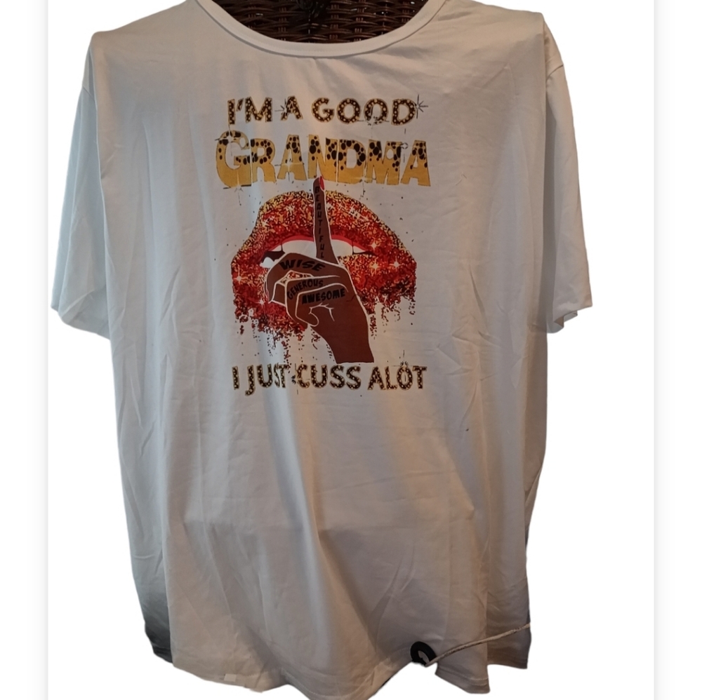 Women graphic design tee shirts sz various poly blend